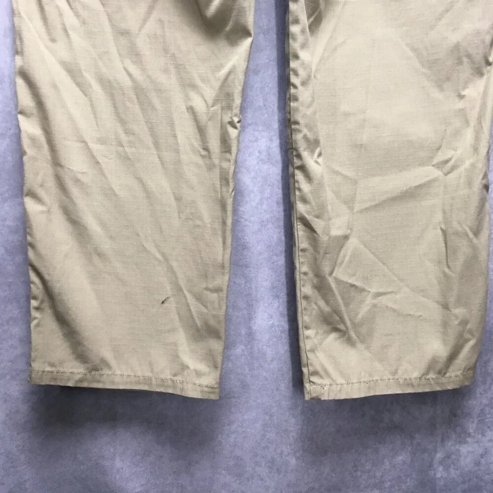 5.11 Tactical Men Cargo Pants size 40x32 Tan D Ring Pockets Tech Trades EMT Work